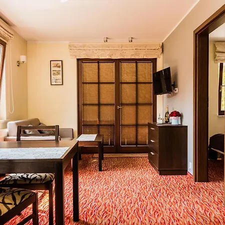 Cove ヤスタルニャ