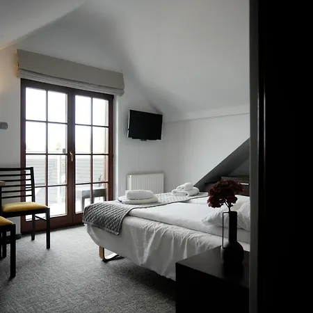 Cove ヤスタルニャ