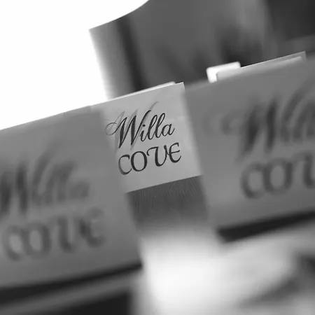 Cove ホームステイ ヤスタルニャ