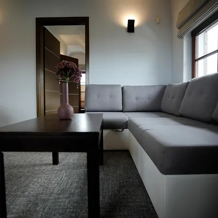 Cove * ヤスタルニャ