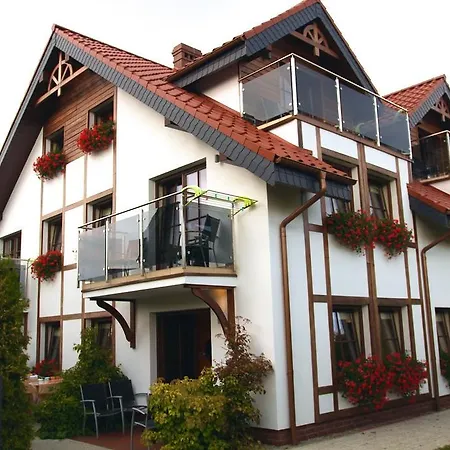 ホームステイ Cove ヤスタルニャ