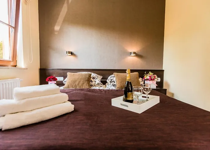 בית אירוח Cove *