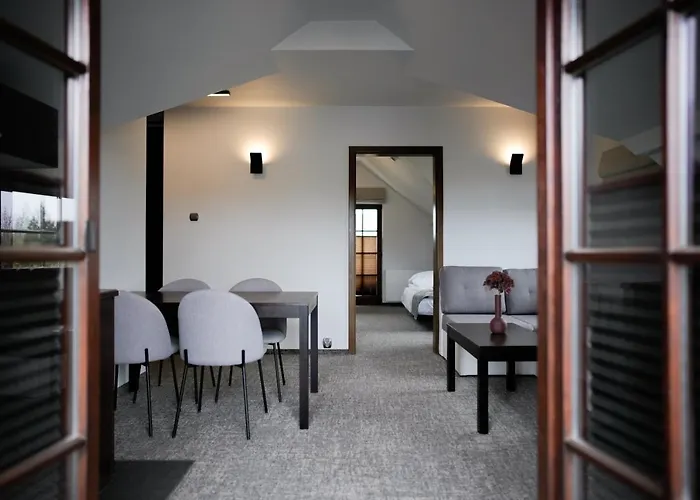 בית אירוח Cove *