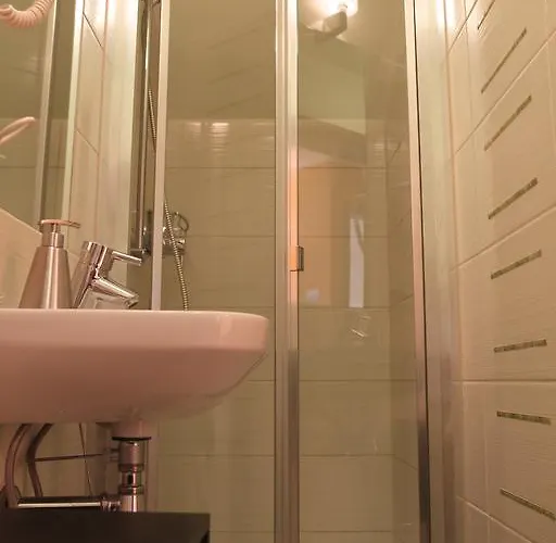 Cove יאסטארניה