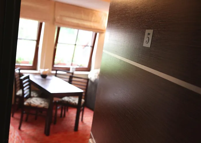 Cove * יאסטארניה