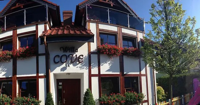 בית אירוח Cove *