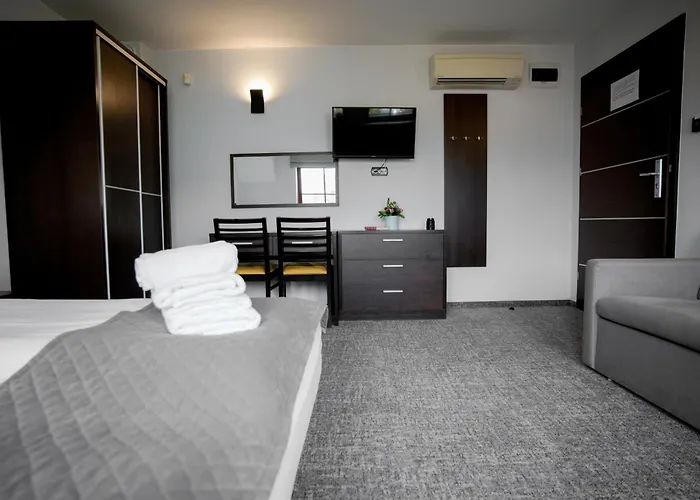 בית אירוח Cove *