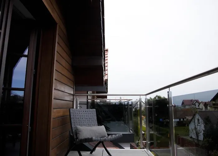 Cove יאסטארניה