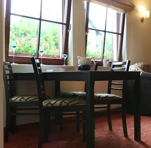 Cove * יאסטארניה